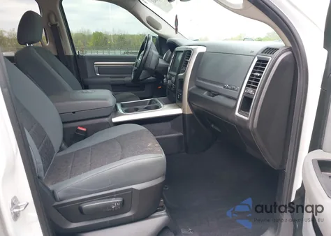 2018 Ram 1500 Big Horn 4X4 5'7 Box z USA, uszkodzony, nr VIN 1C6RR7LG8JS258214